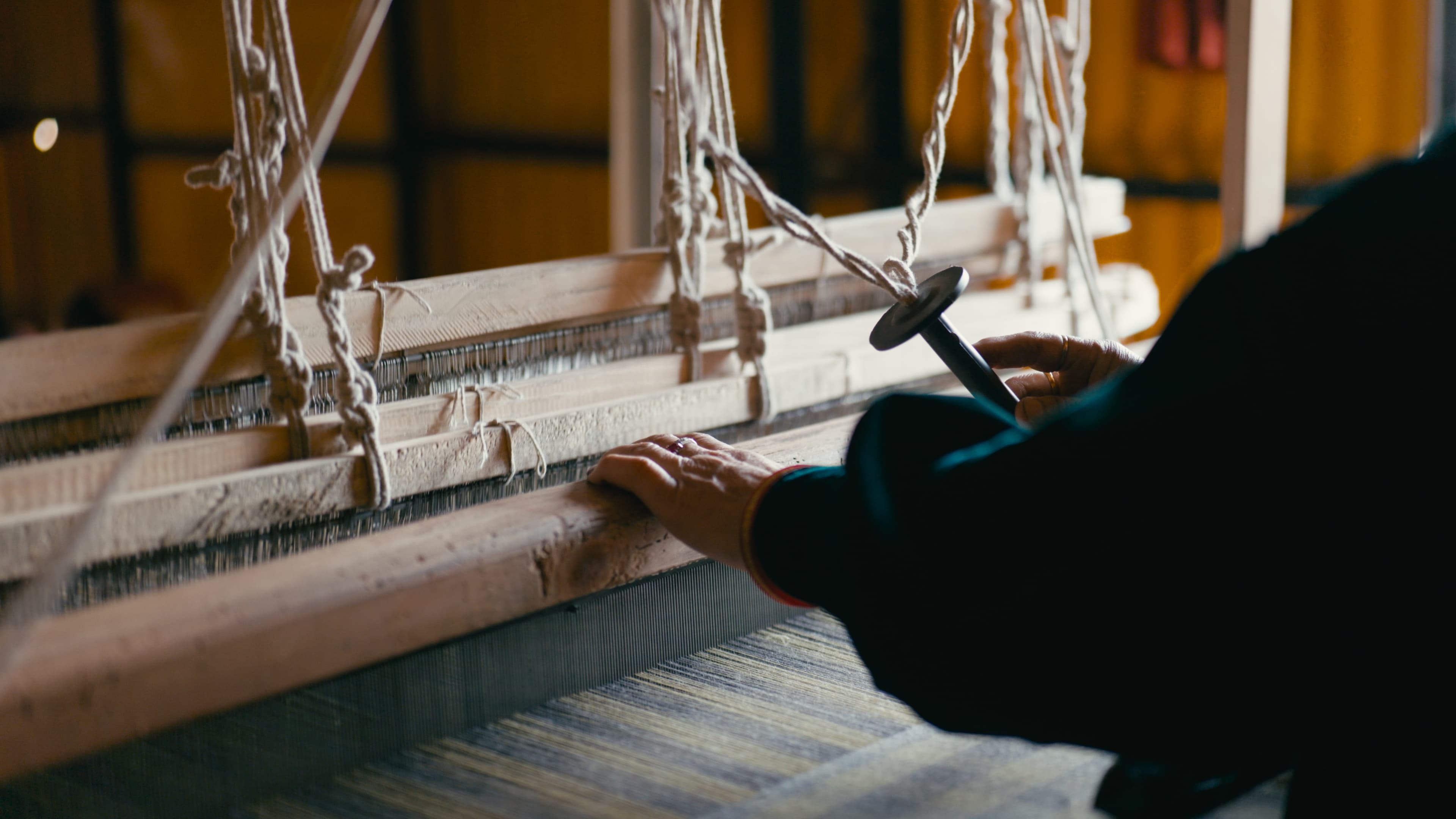 Traditional weaving loom